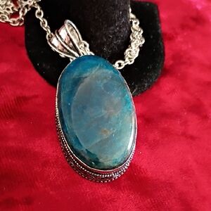 Gorgeous 65+Ct Raw Appetite Dress Pendant- Unbranded